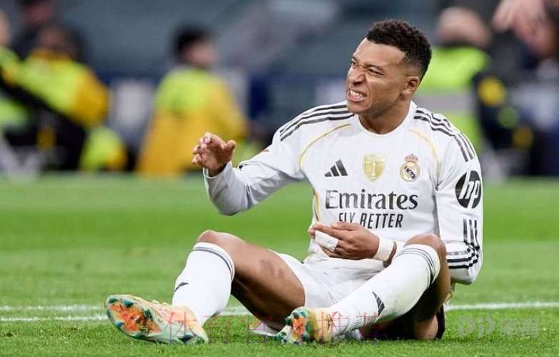 六台：姆巴佩已抵达皇马基地 准备接受检查